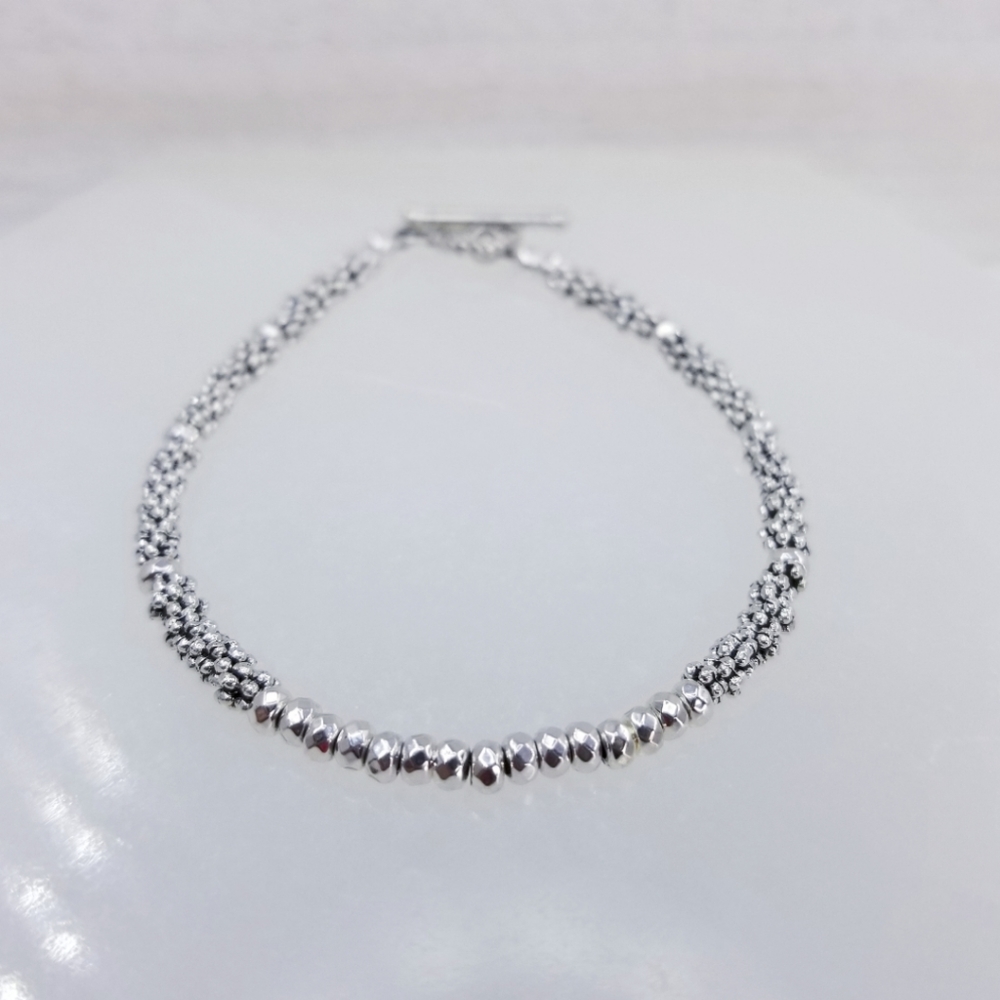 Silver Beaded Hematite Stackable Toggle Bracelet - Picture 6 of 9